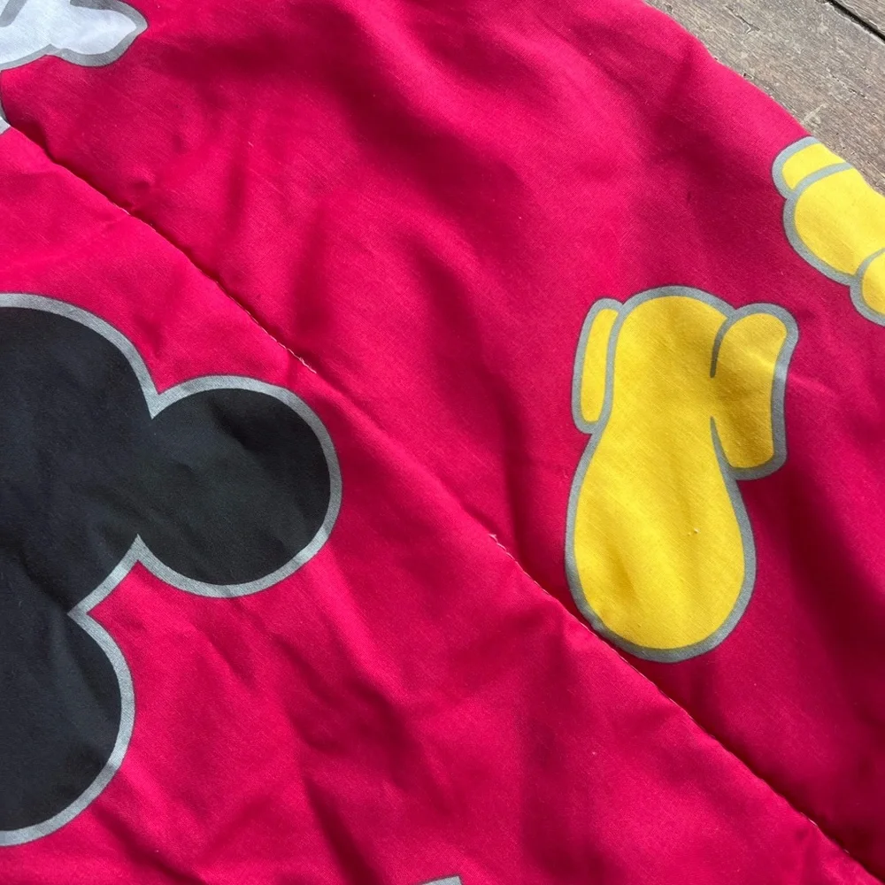 Mickey Mouse Comforter + 2 Pillowcases - Picture 9 of 9